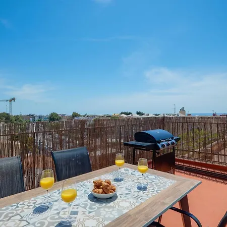 Beach, Restaurants And Views Castelldefels Exterior photo