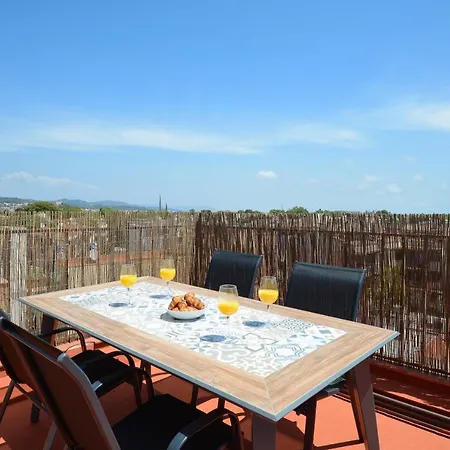 Beach, Restaurants And Views Castelldefels Exterior photo