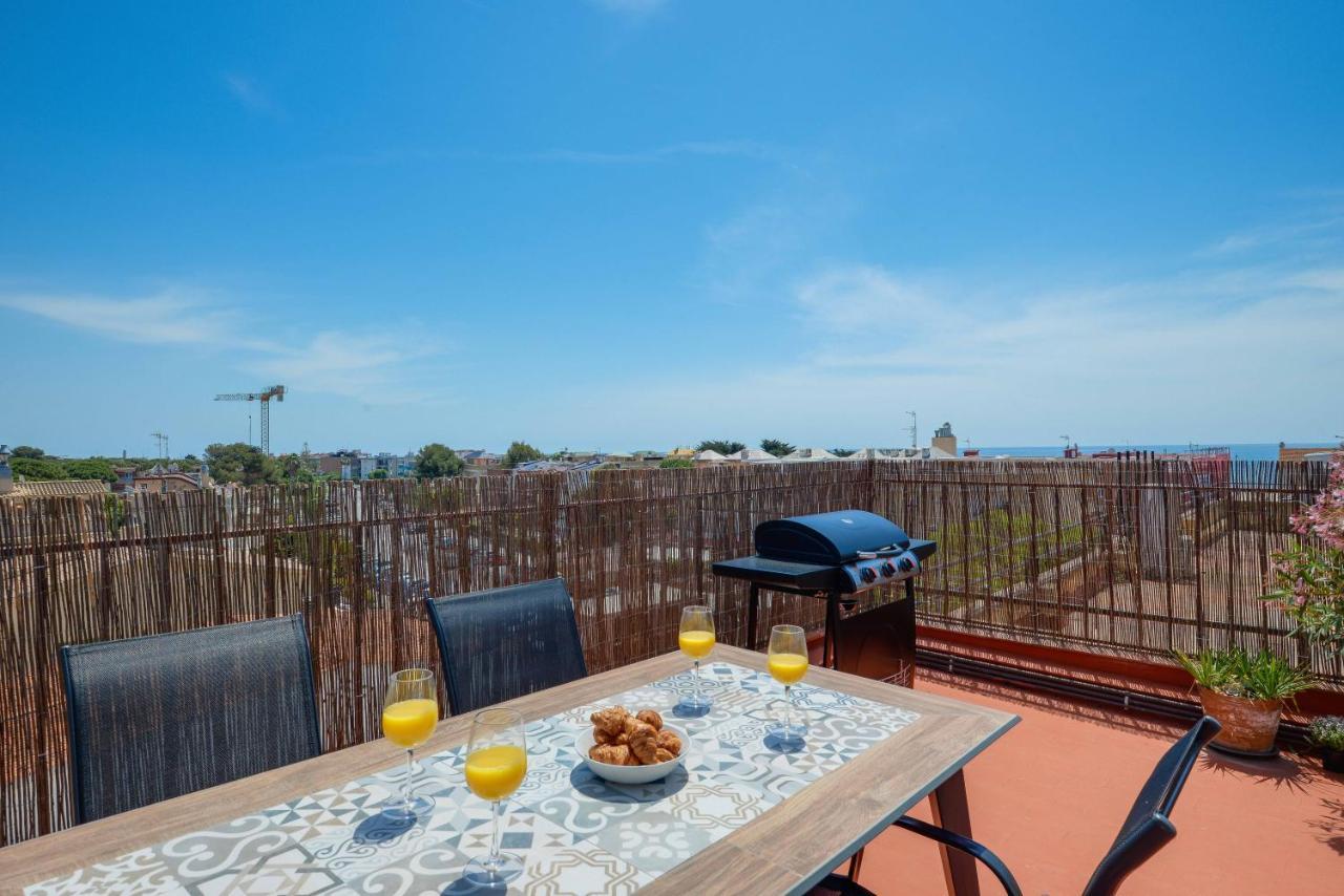 Beach, Restaurants And Views Castelldefels